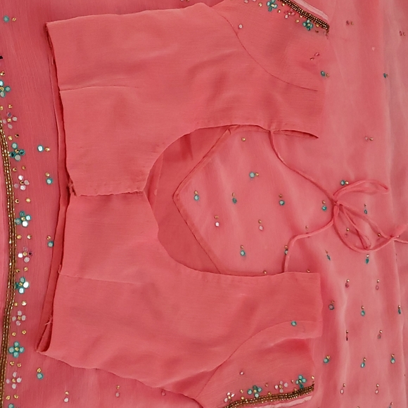 Beautiful crimson Red crape saree - Picture 13 of 15